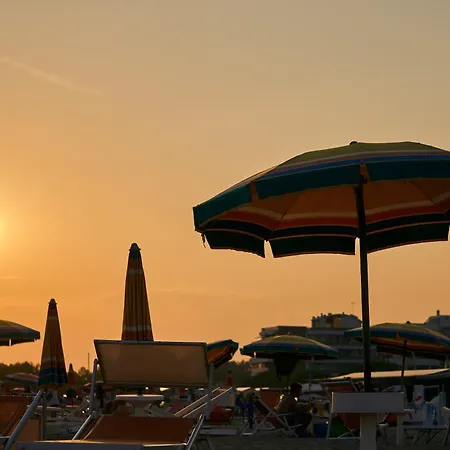 Rooftop Pool Retreat In * Bibione