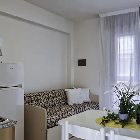 Lejlighed Rooftop Pool Retreat In *